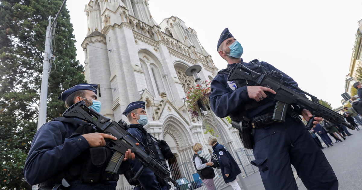 Французские мусульмане выражают «гнев и печаль» после нападения в Ницце