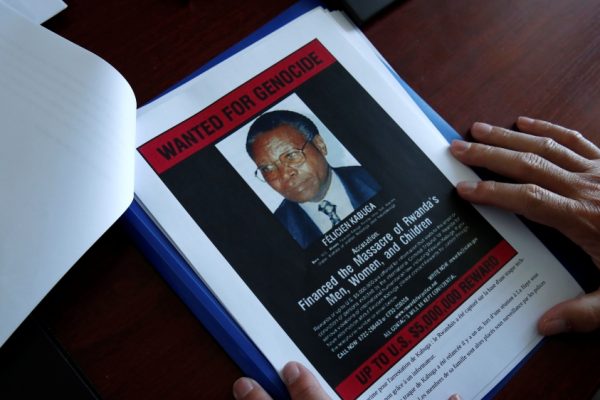 Подозреваемый в геноциде Руанды Кабуга будет отправлен в Гаагу