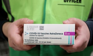  Исследование предполагает, что вакцина AstraZeneca не обеспечивает защиты от легкое заболевание, вызванное южноафриканским вариантом. 