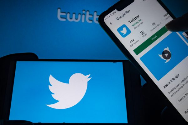 Индия планирует новый контроль соцсетей после столкновения с Twitter