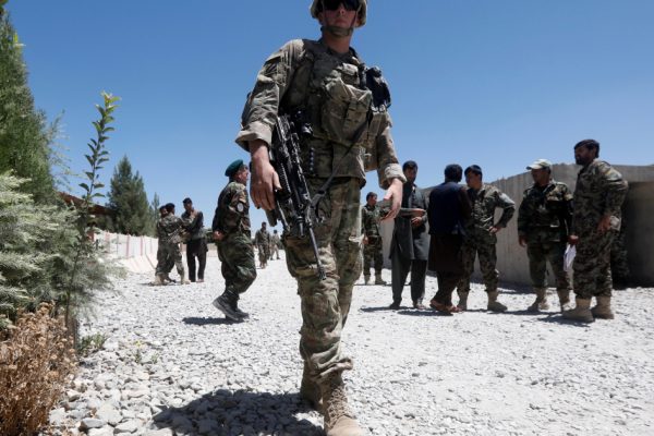 Чиновник США предупредил Конгресс о выводе войск из Афганистана