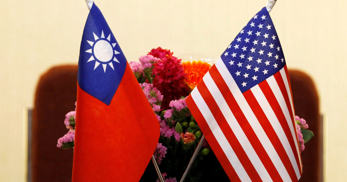 «Личный сигнал»: Байден из США отправляет бывших чиновников на Тайвань