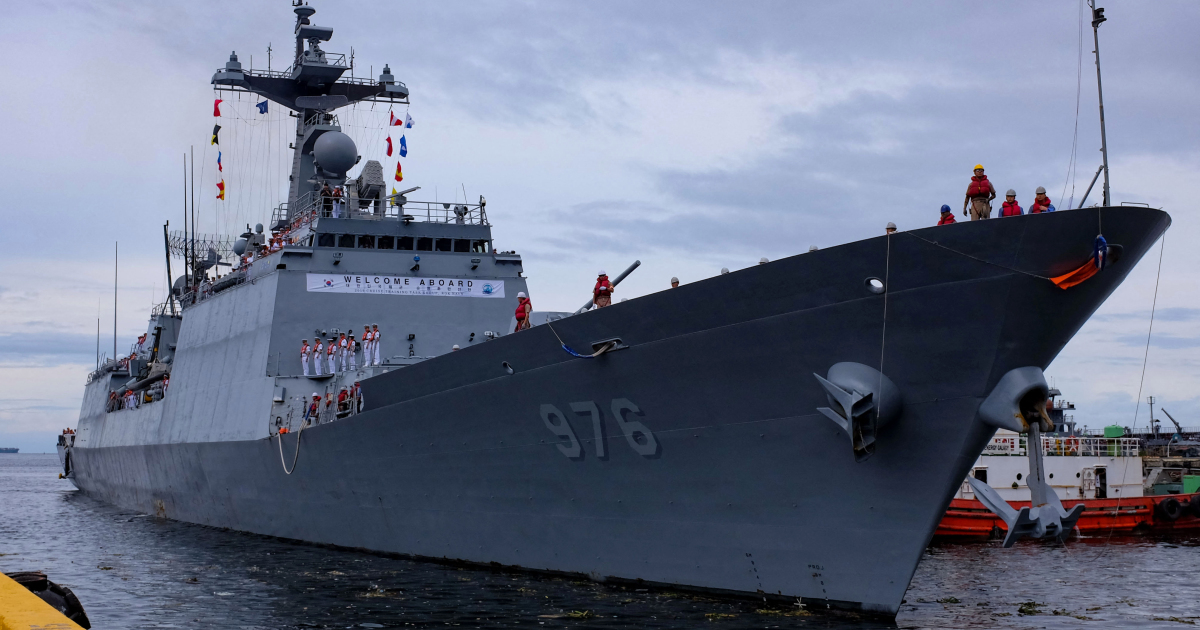 Корея планирует переброску боевых кораблей по воздуху после массовой вспышки COVID