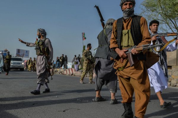 Как можно сравнить силы Афганистана и Талибан?